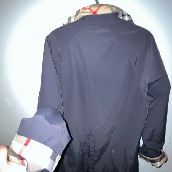 Authentic Burberry men’s jacket size medium - Picture 2 of 3